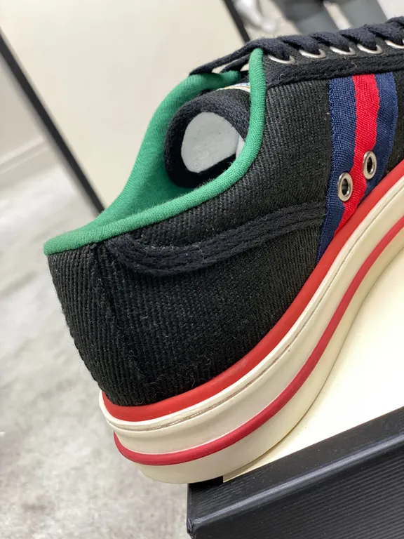 Gucci Shoe 